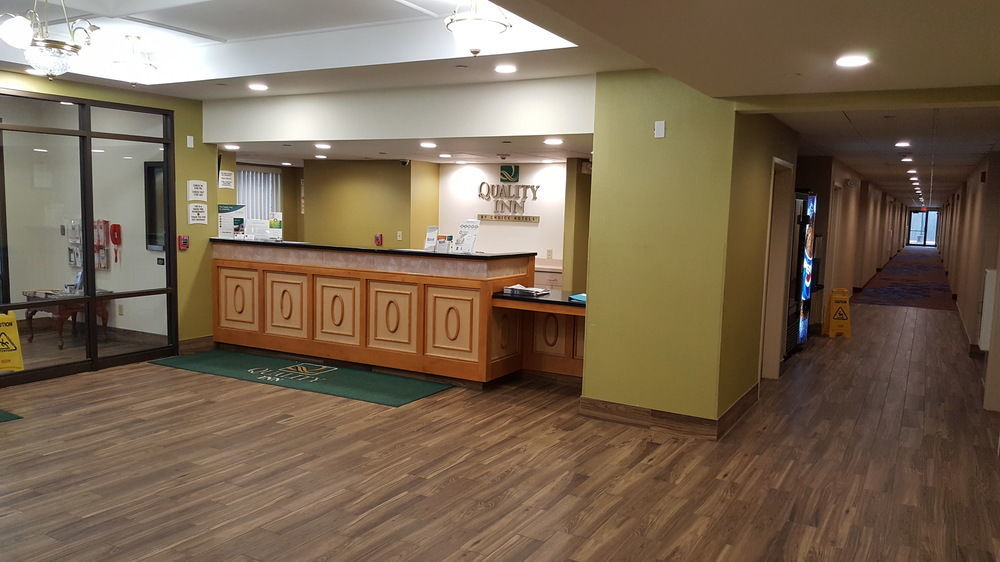 罗登/康科德品质酒店 劳登 外观 照片
